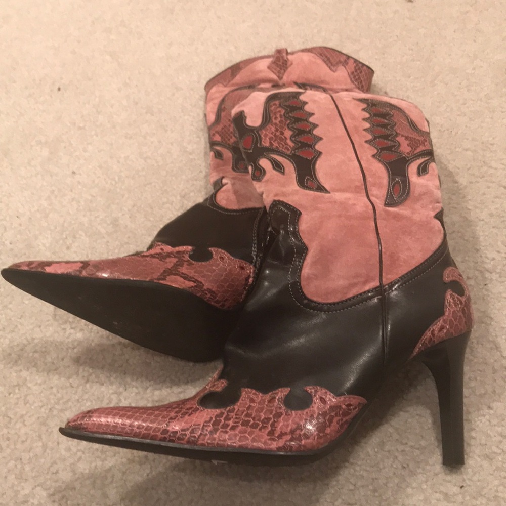 Leather cowboy boots with heels never worn